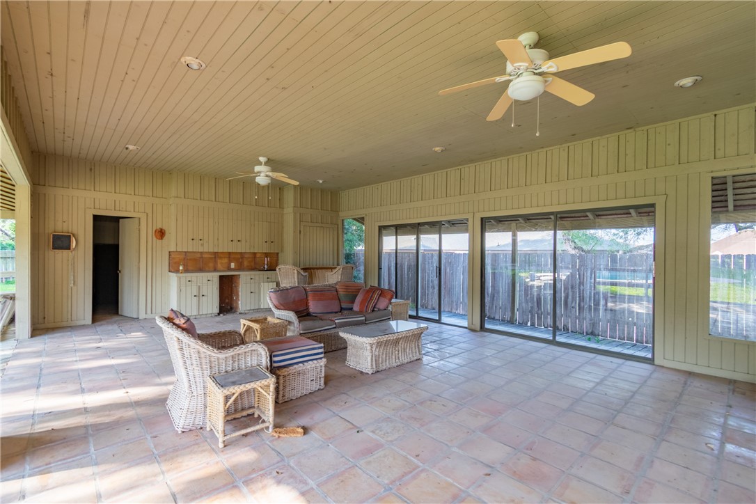 4 Caleta Cir Property Photo 36