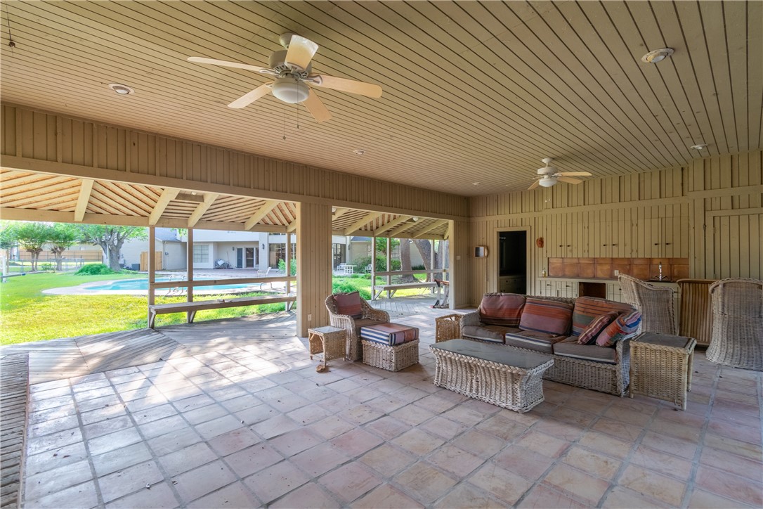 4 Caleta Cir Property Photo 37