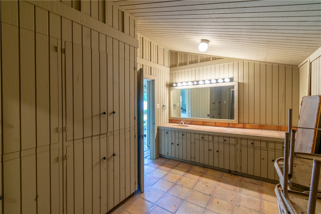4 Caleta Cir Property Photo 40