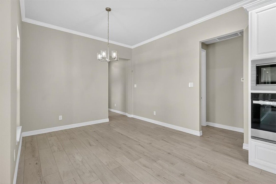 2701 Lannister Property Photo 18