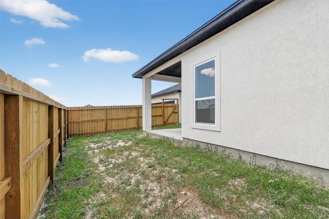 2701 Lannister Property Photo 24