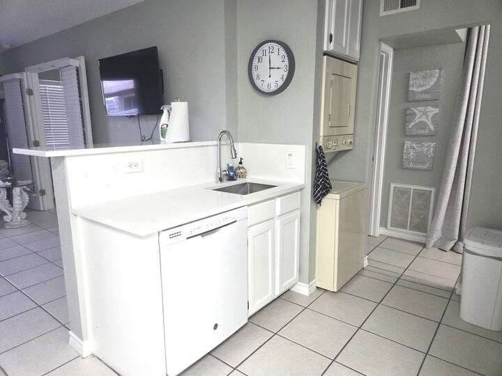 14428 Compass St 206 Property Photo 3
