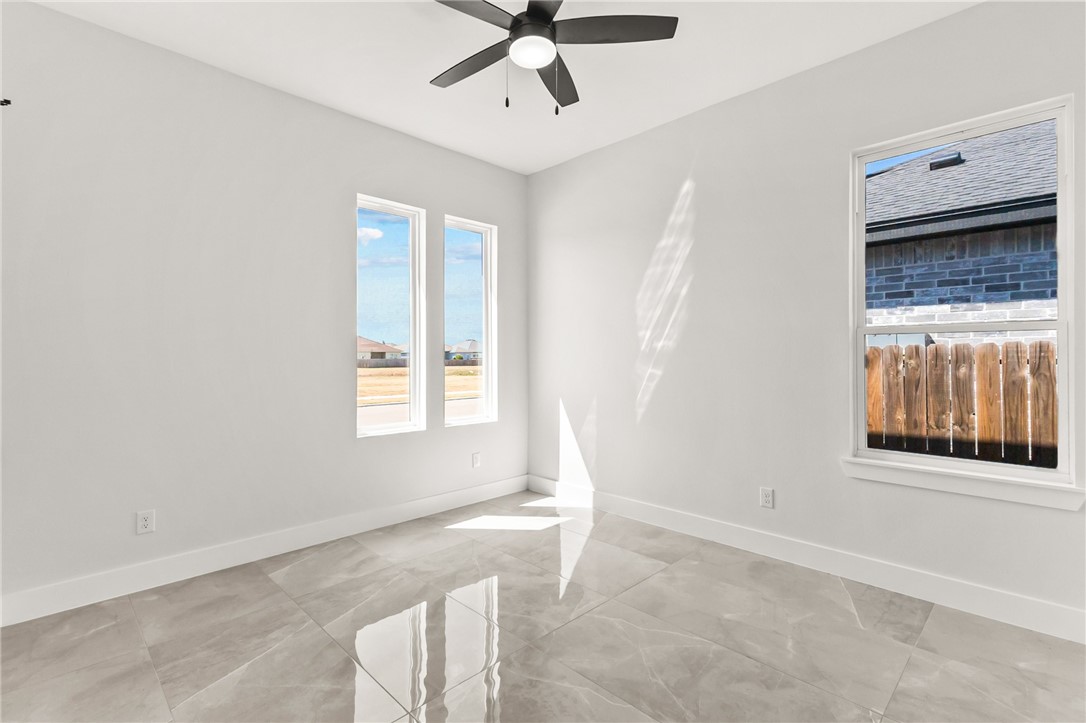 4014 Talbot Dr Property Photo 27