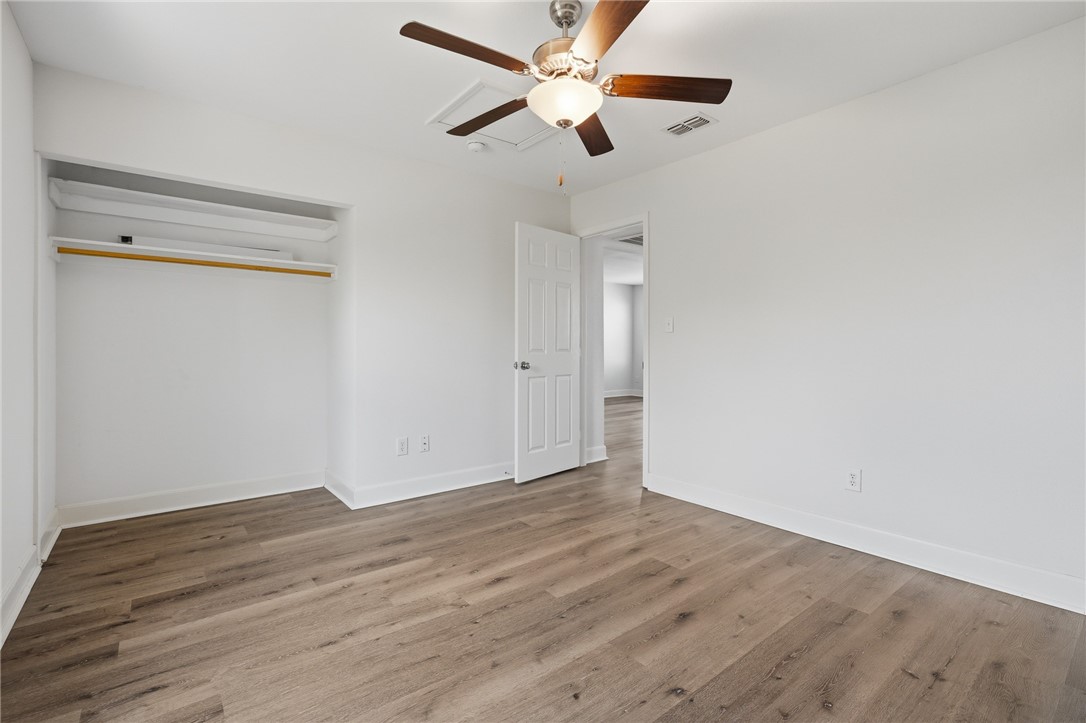 1809 Hillcrest Dr 205 Property Photo 17