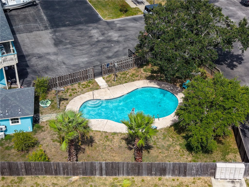 1809 Hillcrest Dr 205 Property Photo 28