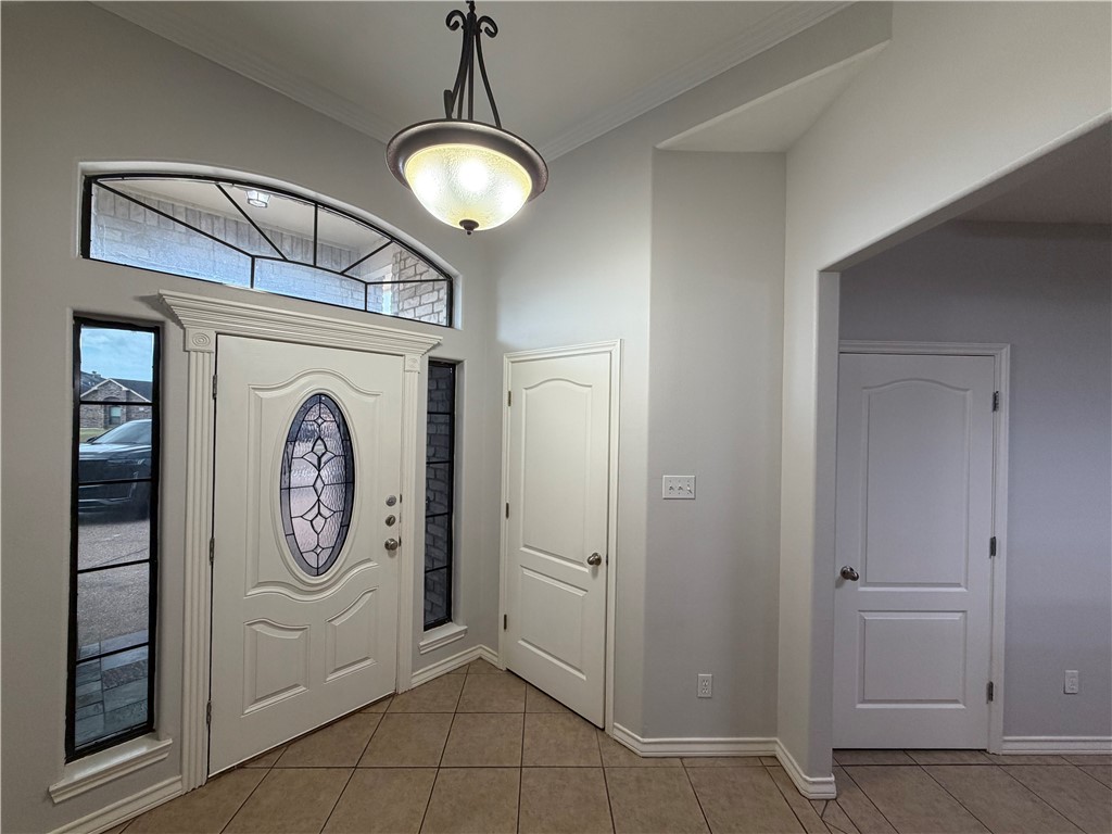 6830 Round Table St Property Photo 5