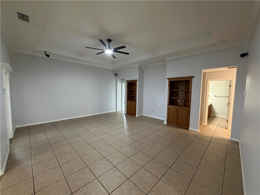 6830 Round Table St Property Photo 18