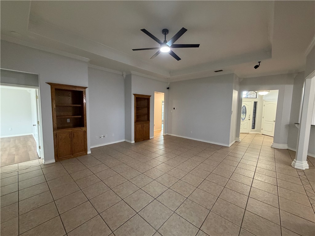 6830 Round Table St Property Photo 19