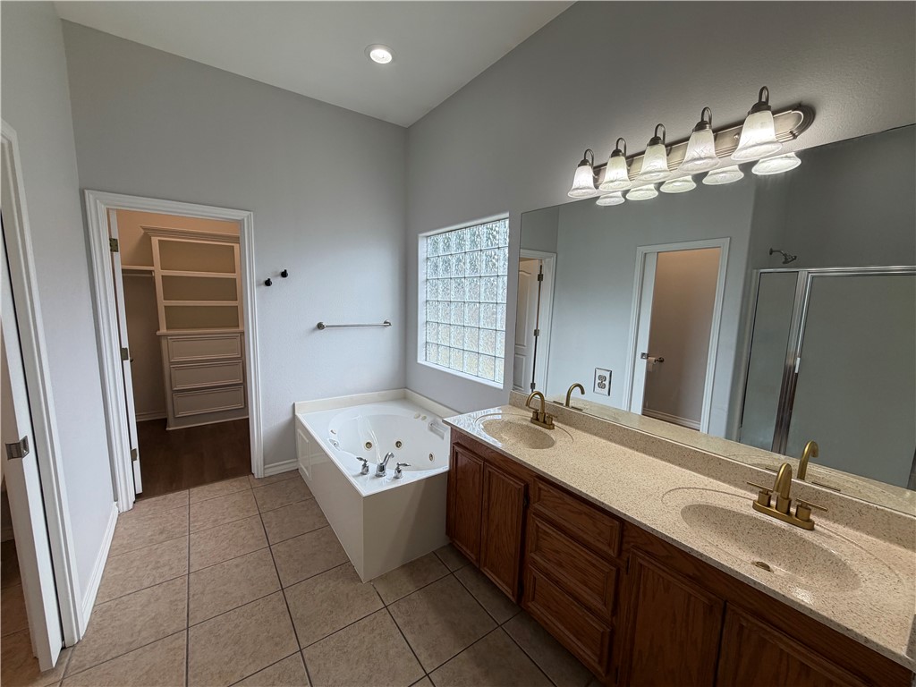 6830 Round Table St Property Photo 22