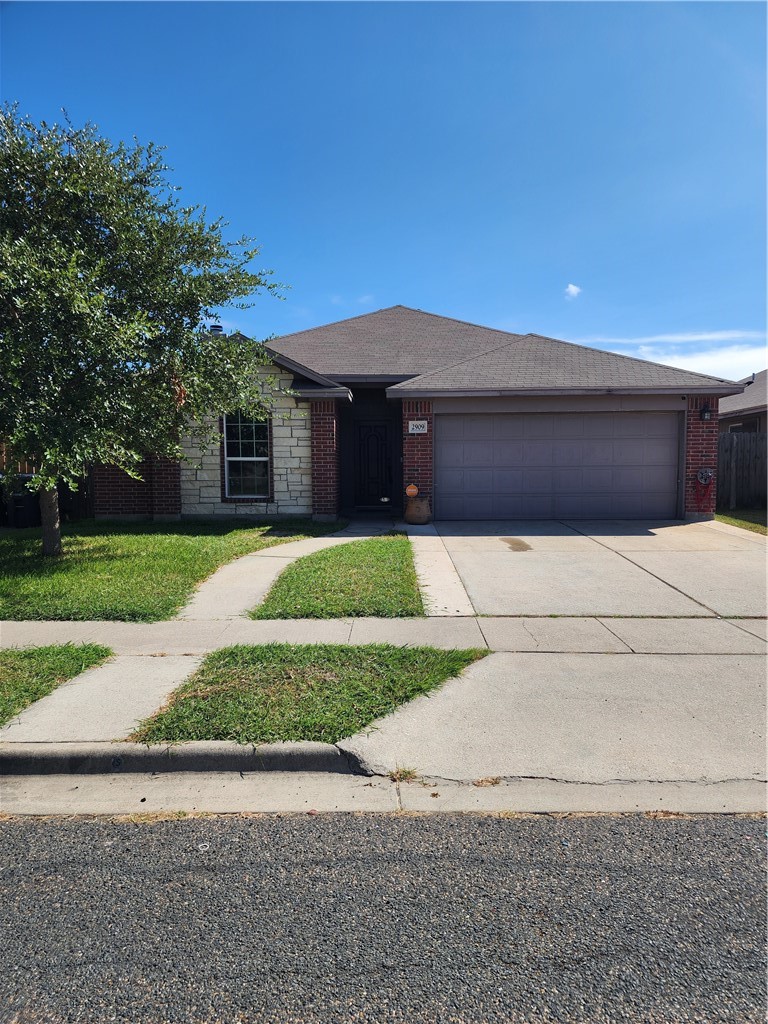 2909 Masterson Dr Property Photo 1