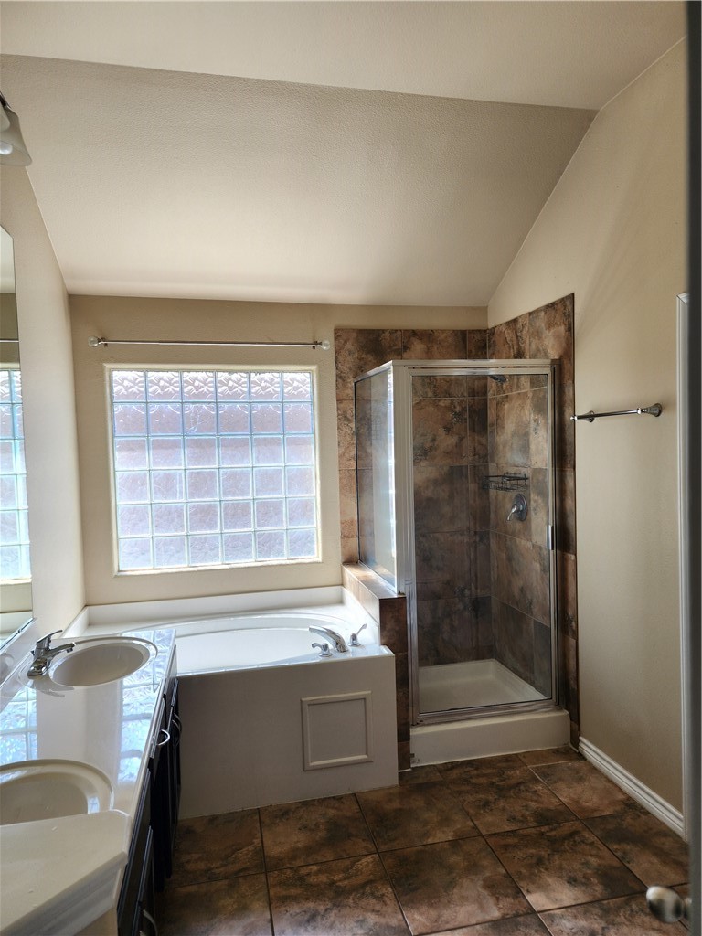 2909 Masterson Dr Property Photo 12