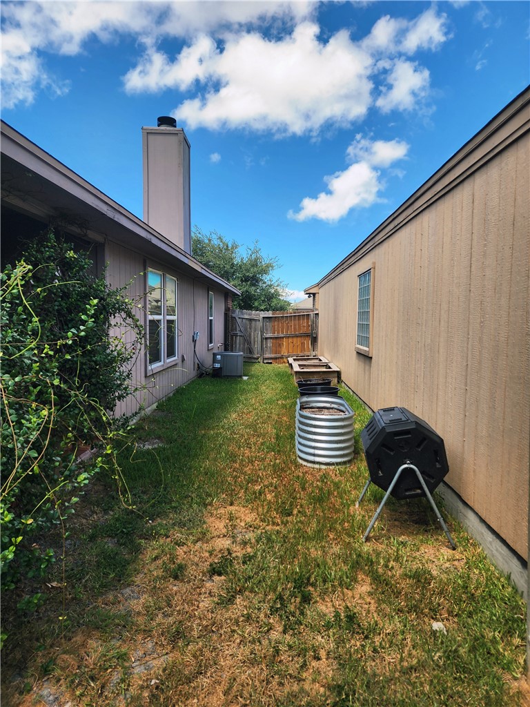 2909 Masterson Dr Property Photo 17