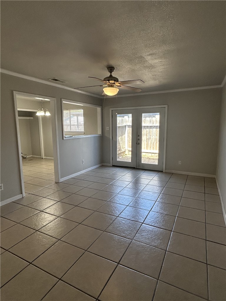 1606 Cimmarron St A Property Photo 2