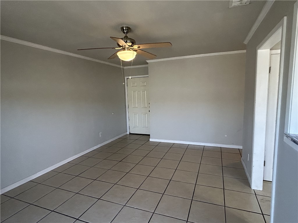 1606 Cimmarron St A Property Photo 3