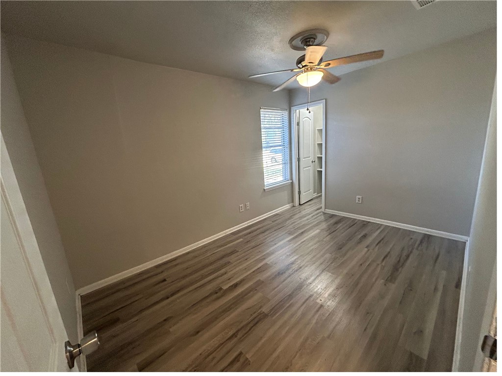 1606 Cimmarron St A Property Photo 8