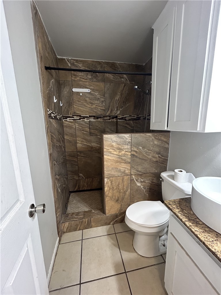 1606 Cimmarron St A Property Photo 11