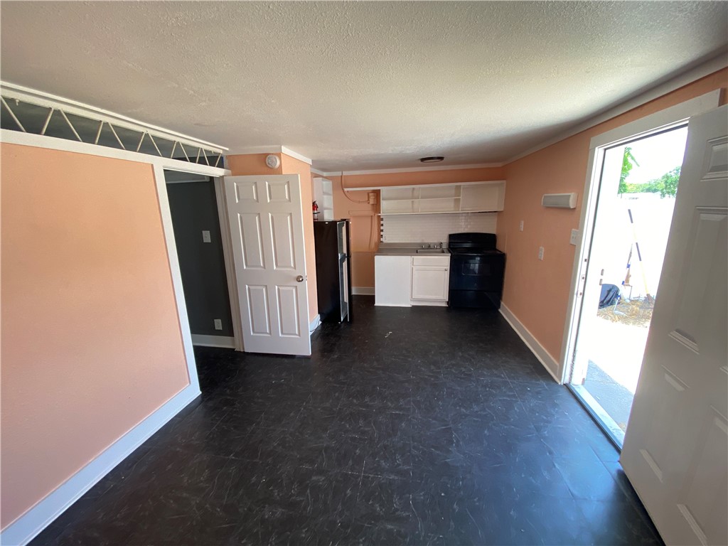 1525 Lazy Property Photo 3