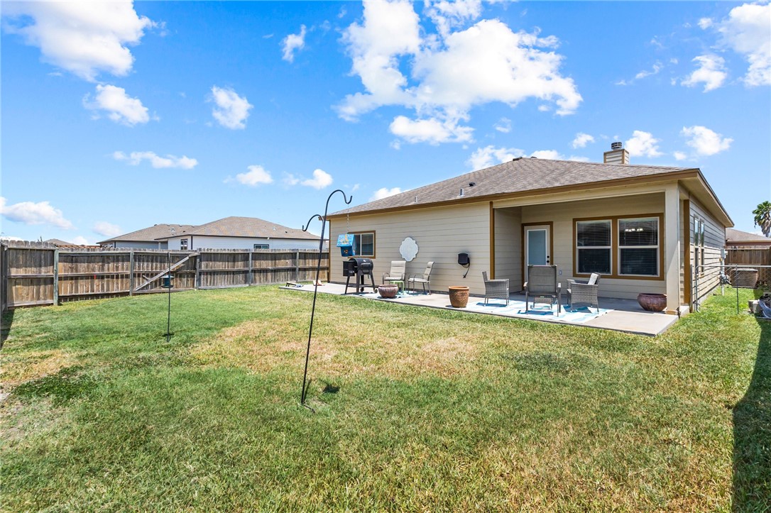 7605 Sable Creek Dr Property Photo 26
