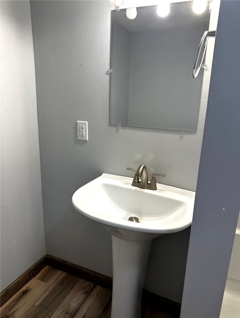 1309 Oak Park Dr B Property Photo 11