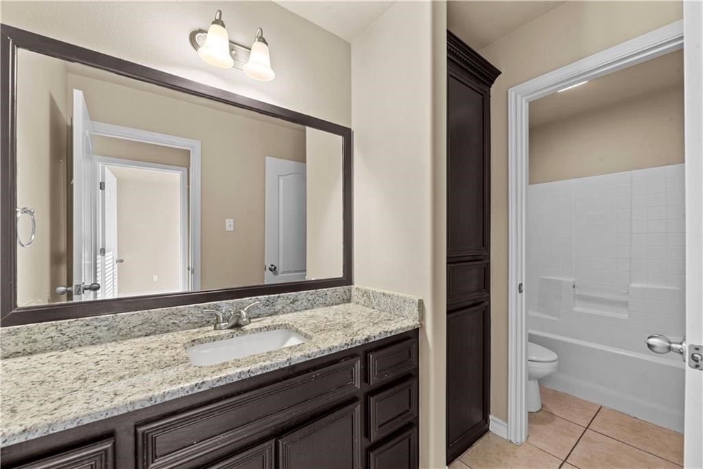 6438 Hardwick St Property Photo 23