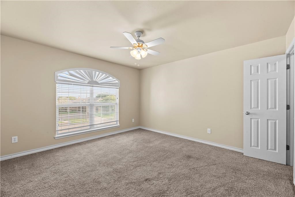 6438 Hardwick St Property Photo 26