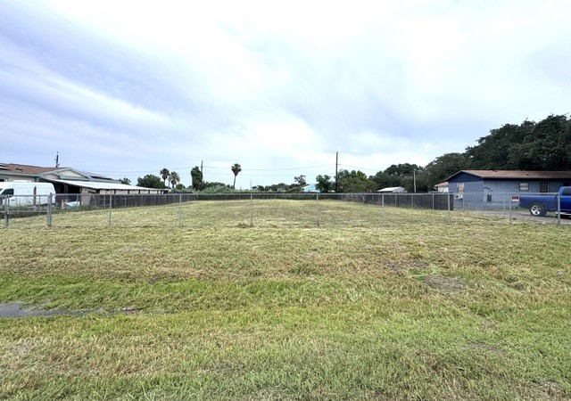 313 & 315 Copano Heights Blvd