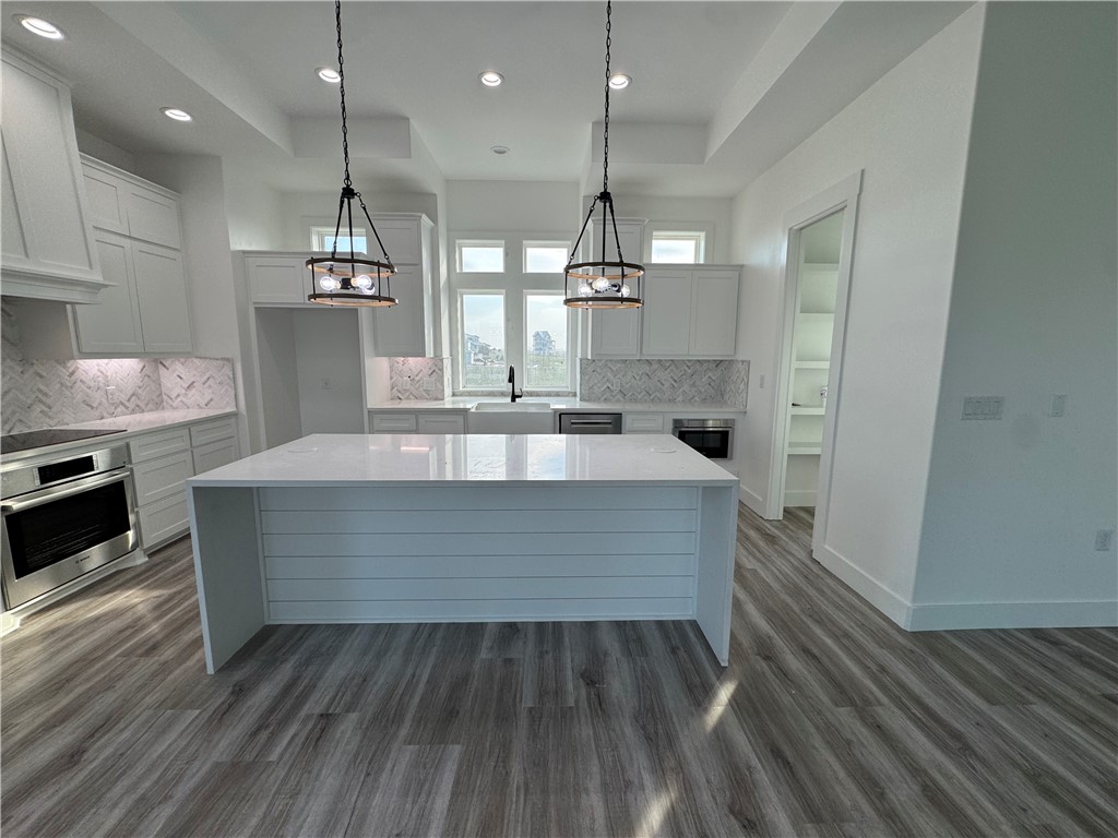 138 Sea Air Property Photo 3