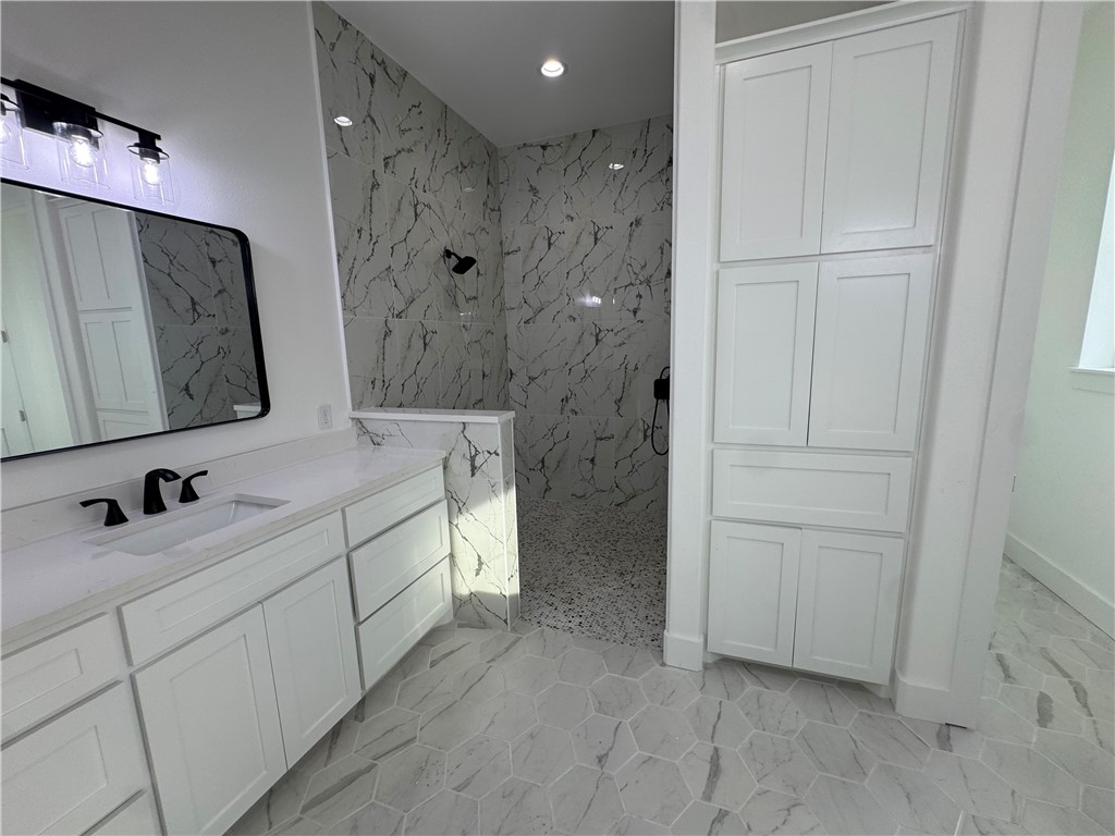 138 Sea Air Property Photo 21