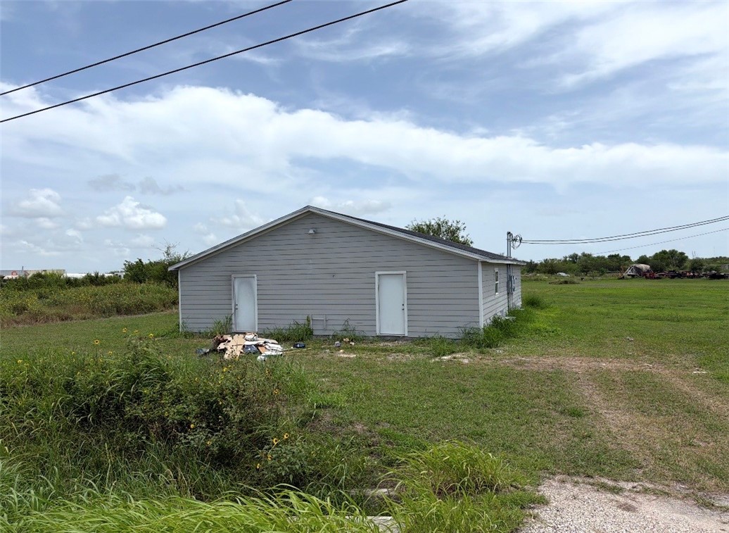 1140 Us-77 Property Photo 1