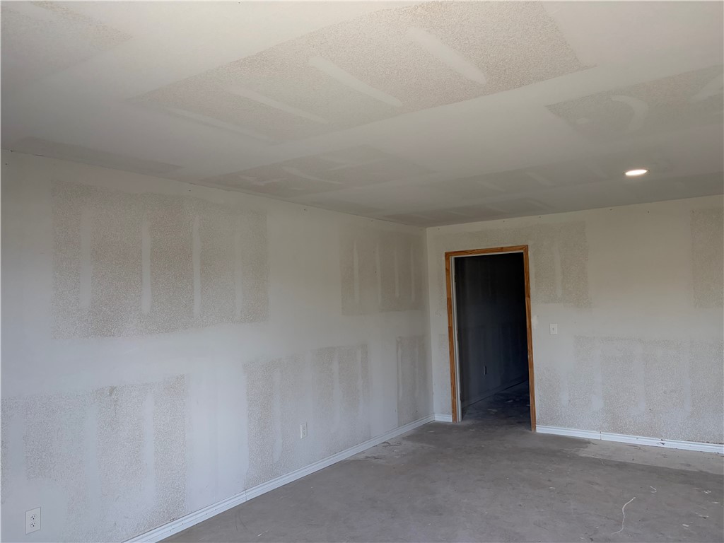 1140 Us-77 Property Photo 9