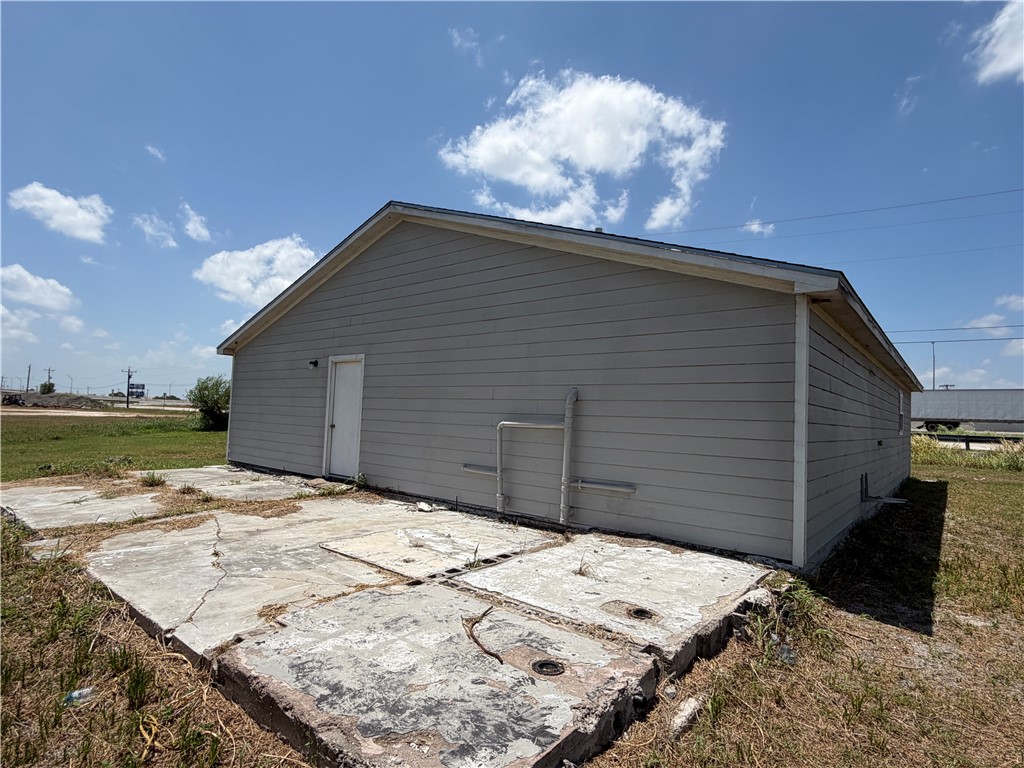 1140 Us-77 Property Photo 15