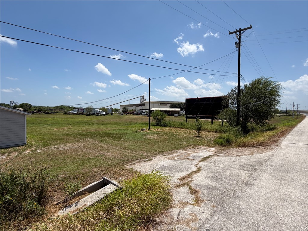 1140 Us-77 Property Photo 18