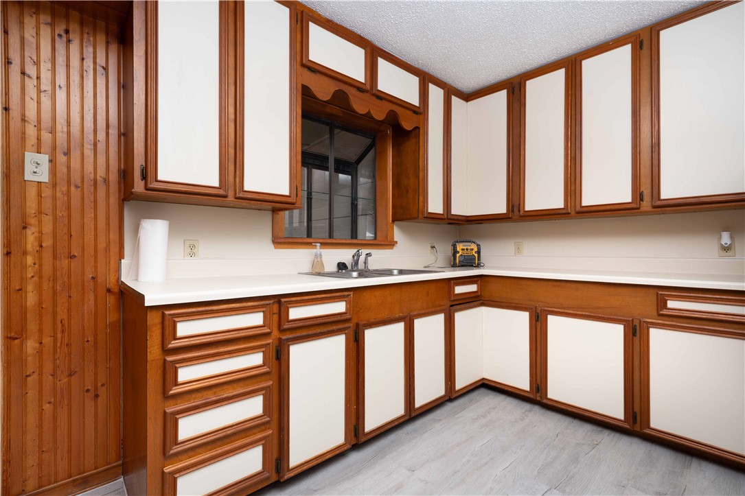 1050 Dorthy Dr Property Photo 10