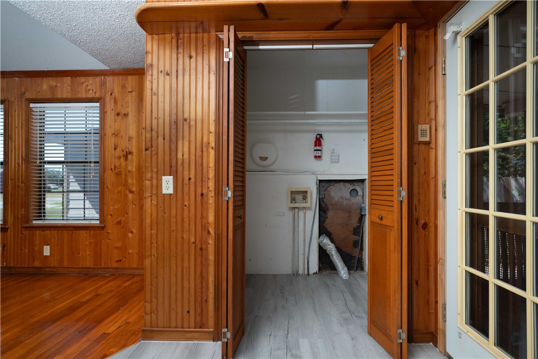 1050 Dorthy Dr Property Photo 11