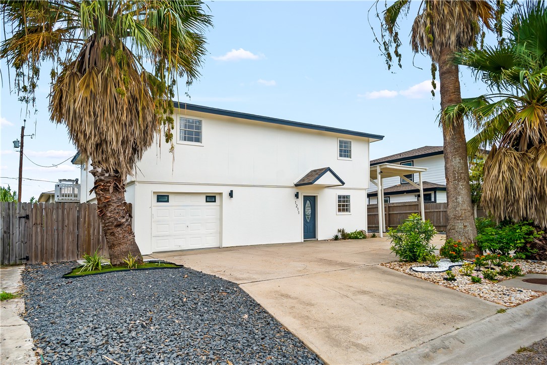 1211 Whispering Sands St Property Photo 5