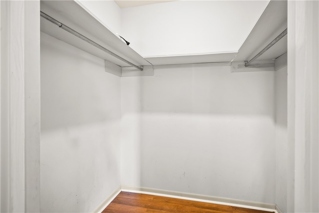 1211 Whispering Sands St Property Photo 17
