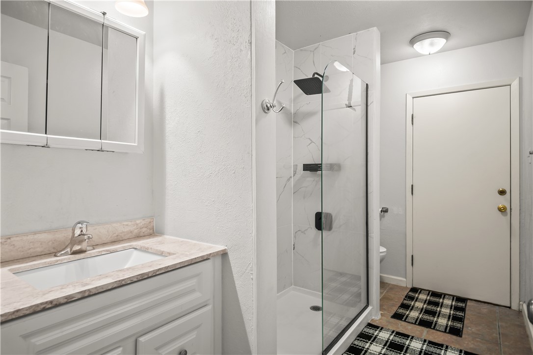 1211 Whispering Sands St Property Photo 27