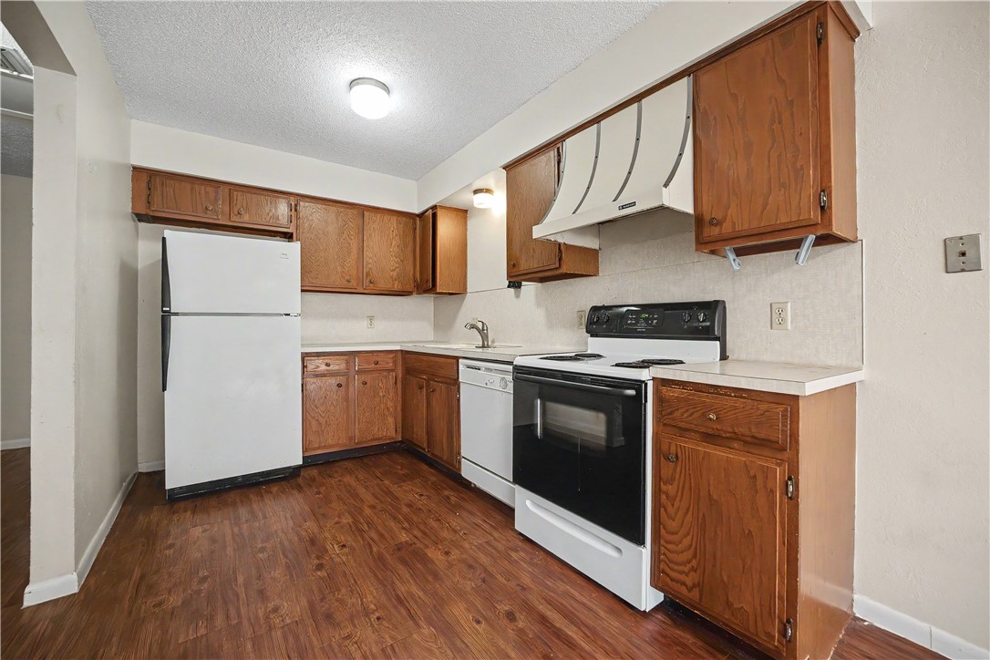 4217 Acushnet Dr D Property Photo 7