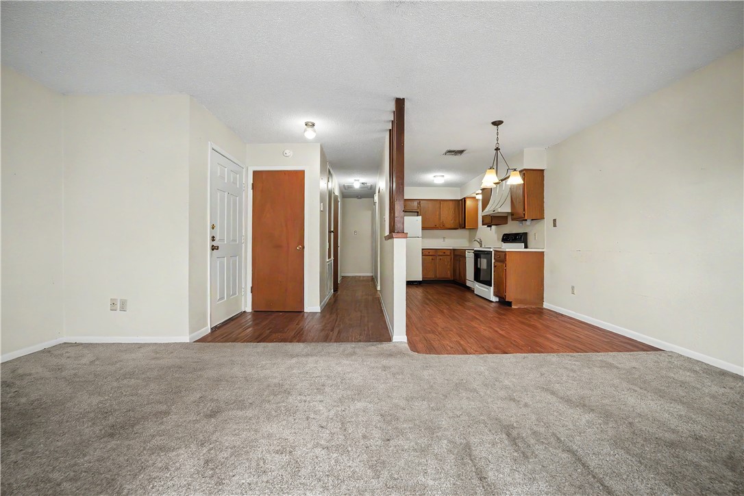4217 Acushnet Dr D Property Photo 9