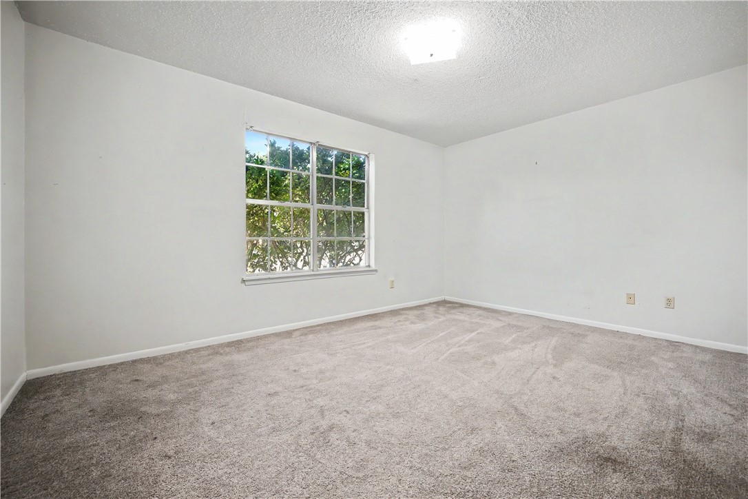 4217 Acushnet Dr D Property Photo 12
