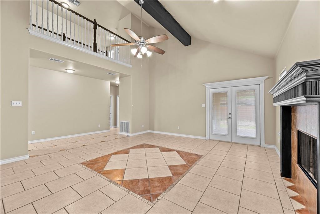 6438 Hardwick St Property Photo 9