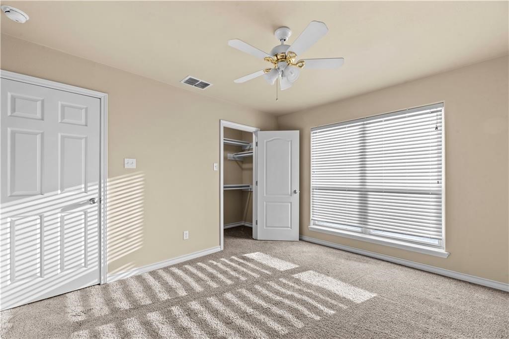 6438 Hardwick St Property Photo 18