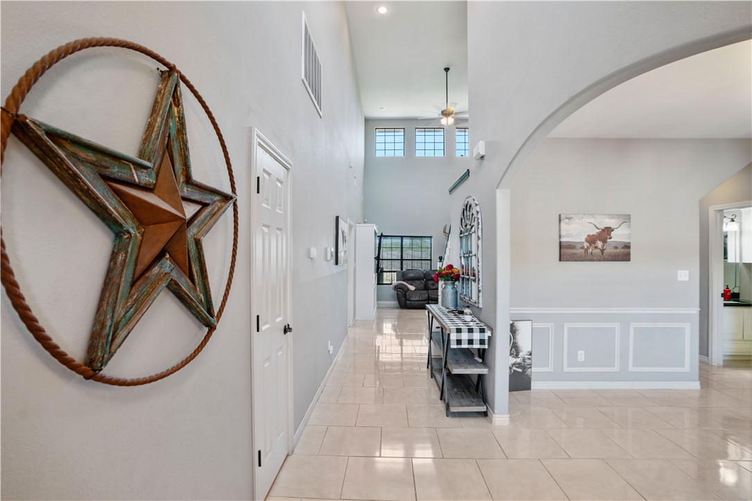 1424 Del Mar Dr Property Photo 4