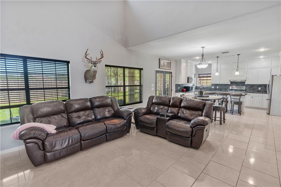 1424 Del Mar Dr Property Photo 22