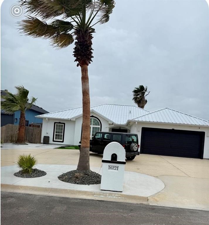 16121 Seagrape St Property Photo 1