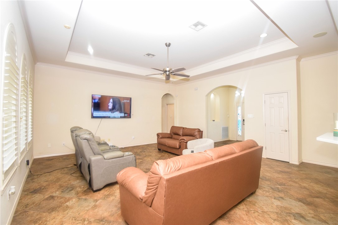 16121 Seagrape St Property Photo 11