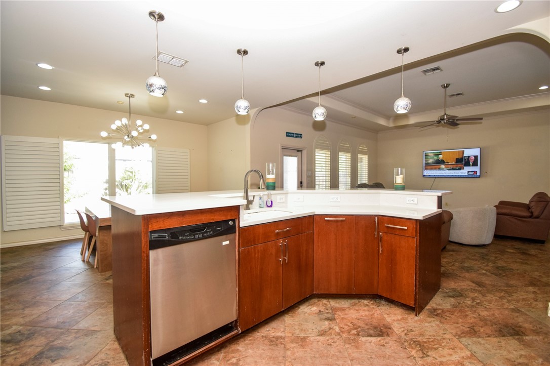 16121 Seagrape St Property Photo 15
