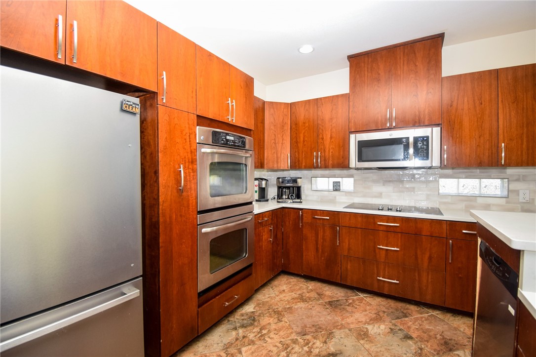 16121 Seagrape St Property Photo 16