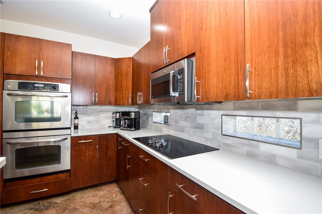 16121 Seagrape St Property Photo 17