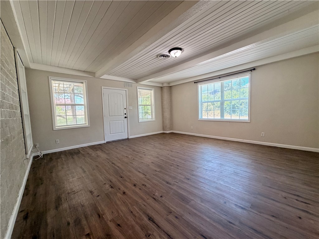 11150 Up River Property Photo 6